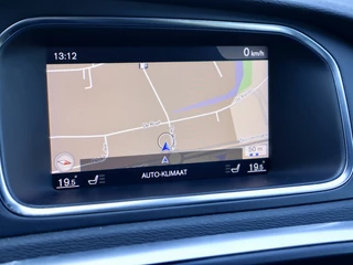 Volvo V40 Volvo V40 1.5 T3 Polar+ Sport R-Design, Pano, Cam, Standkachel, dealer onderhoud - afbeelding nr 9