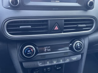 Hyundai Kona Hyundai Kona 1.0T Comfort | Navigatie via Apple Car Play | Achteruitrij camera | 18