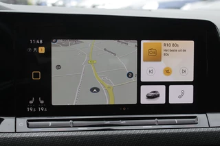 Volkswagen Golf Volkswagen Golf 1.5 eTSI R-Line / Panoramadak / Camera / Harman Kardon / Matrix LED / 18'' / Navigatie / DAB / ACC / Dodehoek / Stuurverwarming / Stoelverwarming - afbeelding nr 20