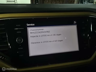 Volkswagen T-Roc Volkswagen T-Roc 1.5 TSI /Panoramadak / Acc / Lane / Carplay - afbeelding nr 32