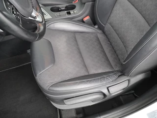 Kia Niro - Navigatie - Camera - Climate control - Cruise control - Trekhaak - Fabrieksgarantie tot 06-2027 - afbeelding nr 23