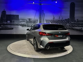 BMW 1 Serie BMW 1-serie 118i M-Sport *Carplay*Camera* - afbeelding nr 10