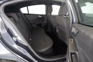 Ford Focus Ford Focus 1.0 EcoB. ST Line Business led|nav|stoelverwarming|lmv17 - afbeelding nr 13