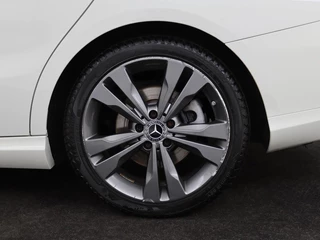 Mercedes-Benz CLA Mercedes-Benz CLA-klasse 180 Urban | Stoelverwarming | Sportstoelen |  Navigatie | Park Assist | Full LED | Half leder | Cruise control | Airco | Bluetooth - afbeelding nr 28