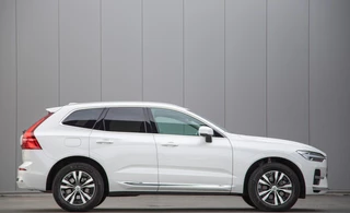 Volvo XC60 2.0 T6 Plug-in hybrid AWD Core Bright Panorama|Leer|