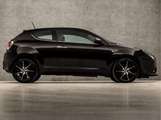 Alfa Romeo MiTo (NAVIGATIE, CLIMATE, CRUISE, STOELVERWARMING, LEDEREN SPORTSTOELEN, PARKEERSENSOREN, LM VELGEN, NIEUWSTAAT) - afbeelding nr 4