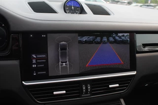 Porsche Cayenne Porsche Cayenne 3.0 E-Hybrid / Trekhaak / Panoramadak / 360Camera / Head-up / 21'' / Keyless / Bose / Sportchrono / Softclose / Stuurverwarming / Leder / Cruise Control - afbeelding nr 22