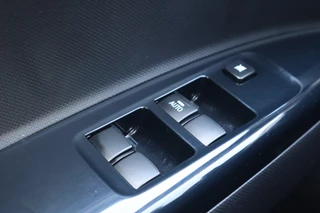 Mitsubishi Space Star Mitsubishi Space Star 1.0 Intense NL-Auto!! Tel.Bluetooth I AC I PDC - afbeelding nr 20