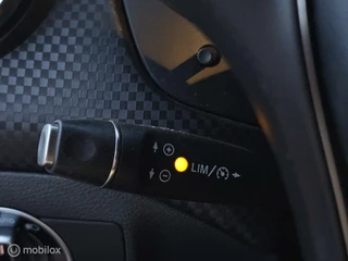Mercedes-Benz A-Klasse Mercedes A-klasse 180 AMG Line Camera/Stoelverwarming - afbeelding nr 39