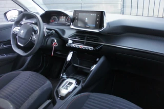 Peugeot 208 Peugeot 208 1.2 Automaat CarPlay|Cruise|Navigatie|PDC|Velgen - afbeelding nr 22