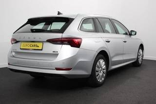 Škoda Octavia Skoda Octavia Combi 1.0 e-TSI 110pk MHEV DSG Style | Navigatie | Apple Carplay/Android Auto | Parkeersensor achter | Camera | Adaptive Cruise Control | Stoelverwarming | Ledverlichting | Climate Control - afbeelding nr 6