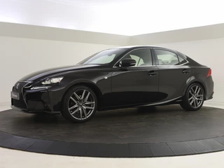 Lexus IS - afbeelding nr 2