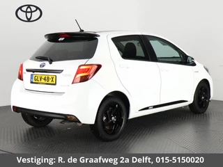 Toyota Yaris Toyota Yaris 1.5 Hybrid Sport | Dakspoiler | Lichtmetalen velgen | Privacy Glass | Climate Control | Camera | - afbeelding nr 3