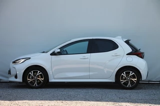 Toyota Yaris Toyota Yaris 1.5 Hybrid 115 Team Player - 93 pk **Camera / Carplay - afbeelding nr 3