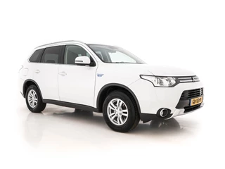 Mitsubishi Outlander - 532096425-0
