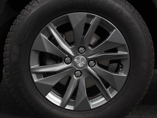 Peugeot 2008 Peugeot 2008 1.2 PureTech Active Pack | Navigatie | Airco | Cruise Control | Led | Parkeer sensoren - afbeelding nr 31