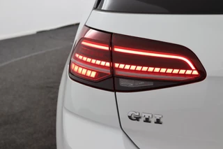 Volkswagen Golf Volkswagen Golf 2.0TSI GTI Performance*245PK*PANO*LEER*ACC*LED*DCC - afbeelding nr 31
