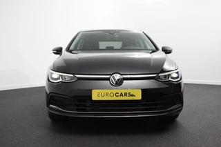 Volkswagen Golf Volkswagen Golf 1.5 eTSI 150pk Style | Sfeer verlichting | Navigatie | Climate control | Camera | Adaptive Cruise control | Led | Parkeer sensoren | Lichtmetalen Velgen - afbeelding nr 29