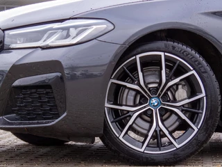BMW 5 Serie SOPHISTO GRAU ** € 38.000,= onder NP - Ex BMW-AG ** ** INFORMEER OOK NAAR ONZE AANTREKKELIJKE FINANCIAL-LEASE TARIEVEN ** - afbeelding nr 7