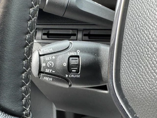 Peugeot 3008 Peugeot 3008 1.2 PureTech Allure Carplay Cruise Pdc Clima Navigatie Goed onderhouden! - afbeelding nr 7