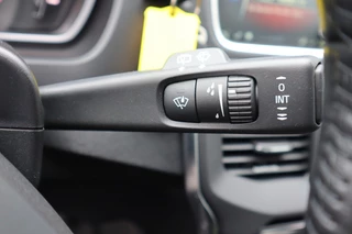 Volvo V40 Volvo V40 2.0 T2 Momentum | voll.dealer oh.| navi | stoelverw.| jaarbeurt - afbeelding nr 6