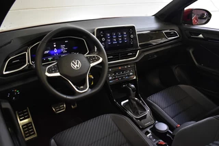 Volkswagen T-Roc Volkswagen T-Roc Cabrio 1.5 TSI 150PK DSG R-LINE SPORT LEDER/NAVI/CARPLAY - afbeelding nr 2