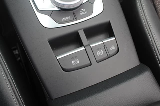 Audi A3 Audi A3 Cabriolet 35 TFSI CoD Advance Sport / Trekhaak / Virtual Cockpit / Windscherm / B&O / Leder&Alcantara / 18'' / Keyless / Nekverwarming / Navigatie / Hill Hold / Cruise Control - afbeelding nr 29