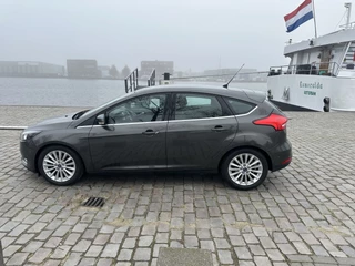 Ford Focus Ford Focus 1.0 Titanium Edition navi airco/ecc keurige auto - afbeelding nr 33