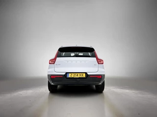 Volvo XC40 Volvo XC40 2.0 B4 Plus Dark - afbeelding nr 3