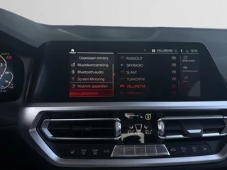 BMW 3 Serie BMW 330e Plug-in Hybrid | 66.417 km | Shadow Line | M Velgen | Achteruitrijcamera | Stoelverwarming|PDC| - afbeelding nr 28