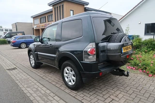 Mitsubishi Pajero Mitsubishi Pajero 3.2 DI-D 4X4|AUTOMAAT|TREKHAAK|NAVIGATIE| - afbeelding nr 3