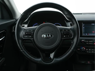 Kia e-Niro (INCL-BTW) Aut. *FULL-LEATHER | JBL-AUDIO | FULL-LED | NAVI-FULLMAP | DAB | ADAPT.CRUISE | CAMERA | MEMORY-PACK | LANE-ASSIST | KEYLESS | DIGI-COCKPIT | SHIFT-PADDLES | COMFORT-SEATS | 17