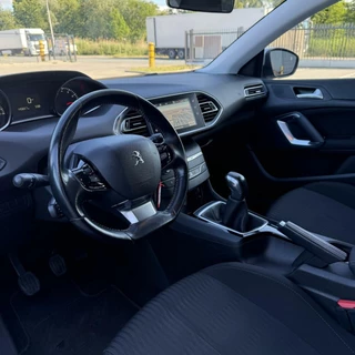 Peugeot 308 Peugeot 308 SW 1.2 2017 | Airco | Navi | Pdc | NW APK - afbeelding nr 5