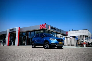 Opel Crossland X Opel Crossland X 1.2 T. Innovation / TREKHAAK / CAMERA / CRUISE - afbeelding nr 2