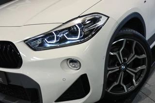 BMW X2 BMW X2 xDrive20i M Sport / PANODAK / KEYLESS / ALCANTARA / STUUR+STOELVERW / 19'' - afbeelding nr 2