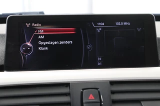 BMW 3 Serie BMW 3-serie Gran Turismo 320i Business | Sportstoelen | Navigatie |  Cruise control | Bluetooth | Parkeerhulp | Climate control - afbeelding nr 18