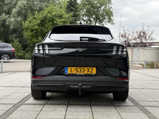 Ford Mustang Mach-E Ford Mustang Mach-E 75kWh | Trekhaak | Bang & Olufssen | 360 Camera | Panorama | - afbeelding nr 5