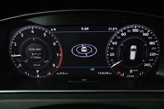Volkswagen Golf Volkswagen Golf Variant 1.5 TSI Highline Business R (PANORAMADAK, TREKHAAK, CARPLAY, PARKEERSENSOREN, CARPLAY, AUTOMAAT) - afbeelding nr 11