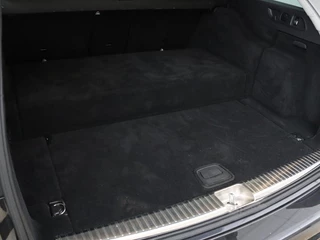 Mercedes-Benz E-Klasse Mercedes-Benz E-klasse 300e Avantgarde | Adaptive cruise | Trekhaak |  Stoelverwarming | Camera | Widescreen | Sfeerverlichting | Half leder | Full LED - afbeelding nr 11