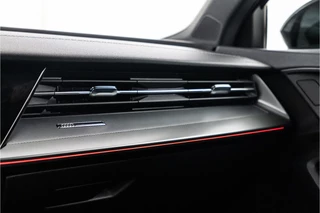 Audi A3 Audi A3 Sportback 30 TFSI S edition Automaat, S-line, Leder, Climate - afbeelding nr 16