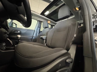 Jeep Renegade Schuif/kanteldak, Adaptive cruise control, Apple carplay - afbeelding nr 14
