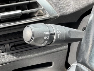 Peugeot 3008 Peugeot 3008 1.2 PureTech Allure Carplay Cruise Pdc Clima Navigatie Goed onderhouden! - afbeelding nr 35