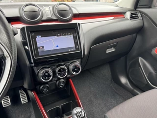 Suzuki Swift Suzuki Swift 1.4 Sport 1e Eigenaar Carplay Camera PDC LED - afbeelding nr 26