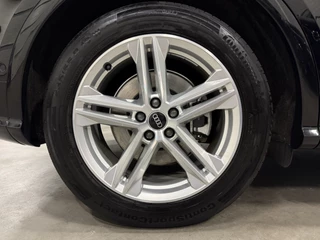 Audi Q5 Audi Q5 55 TFSI e quattro Competition 367PK S-Line PANO/LUCHTVERING/TREKHAAK/360CAMERA/MASSAGE/KEYLESS/MATRIX/VIRTUAL/CARPLAY/SFEER/19