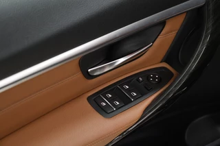 BMW 3 Serie BMW 3 Serie 330e Centennial High Executive Sport Line [SCHUIFKANTELDAK, MEMORY SEATS, ADAPTIVE CRUISECONTROL, STOELVERWARMING, VOL LEDER, HEAD-UP, PDC V+A, BLUETOOTH, CLIMATE CONTROL, NIEUWSTAAT] - afbeelding nr 13
