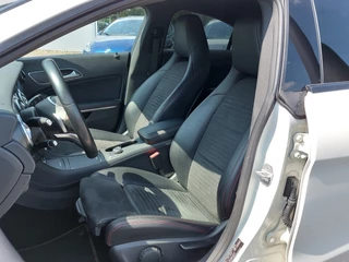 Mercedes-Benz CLA Mercedes-Benz CLA 180 122pk Automaat AMG Night Edition Plus | Origineel NL | Navi | Airco | Cruise | Led Koplampen | Pdc V+A+Assist | Licht+Regensensor | Privacy Glass | 18''lm - afbeelding nr 7