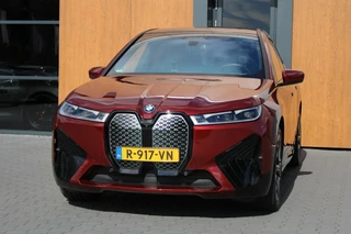 BMW iX BMW iX xDrive40 77kWh Sport pakket | Pano | Trekhaak | Massage - afbeelding nr 28