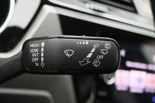 Volkswagen Touran Climate, ACC, Stoelverwarming, Elektrische Achterklep, Trekhaak, 18'' - afbeelding nr 36