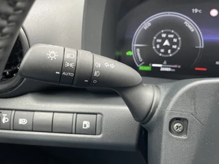 Toyota C-HR Toyota C-HR 1.8 Hybrid 140 Dynamic | Sensoren v/a | Navi | Blindspot - afbeelding nr 10