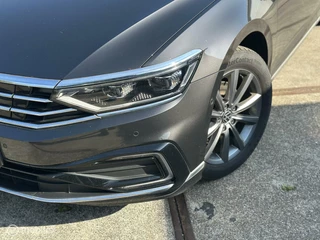 Volkswagen Passat Volkswagen Passat VARIANT 1.4 TSI GTE PHEV | HUD | Digitaal | PDC | Camera - afbeelding nr 2